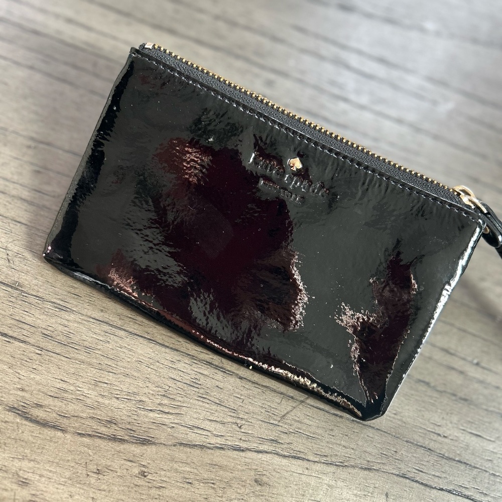 Kate Spade Glossy Patent Leather Wristlet